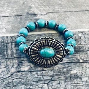 Turquoise color pendant stretchy bracelet